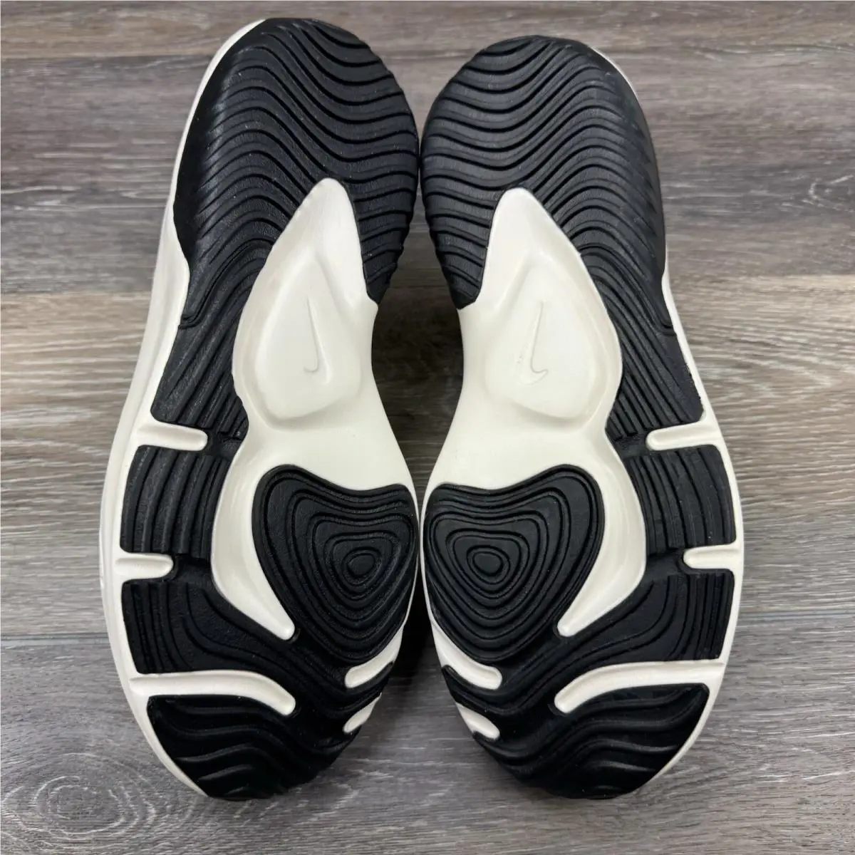 Nike shoes - Nike Legend Essential 3 - Legend Essential - DM1120-700 - Green (UPC: 196607684764) 12