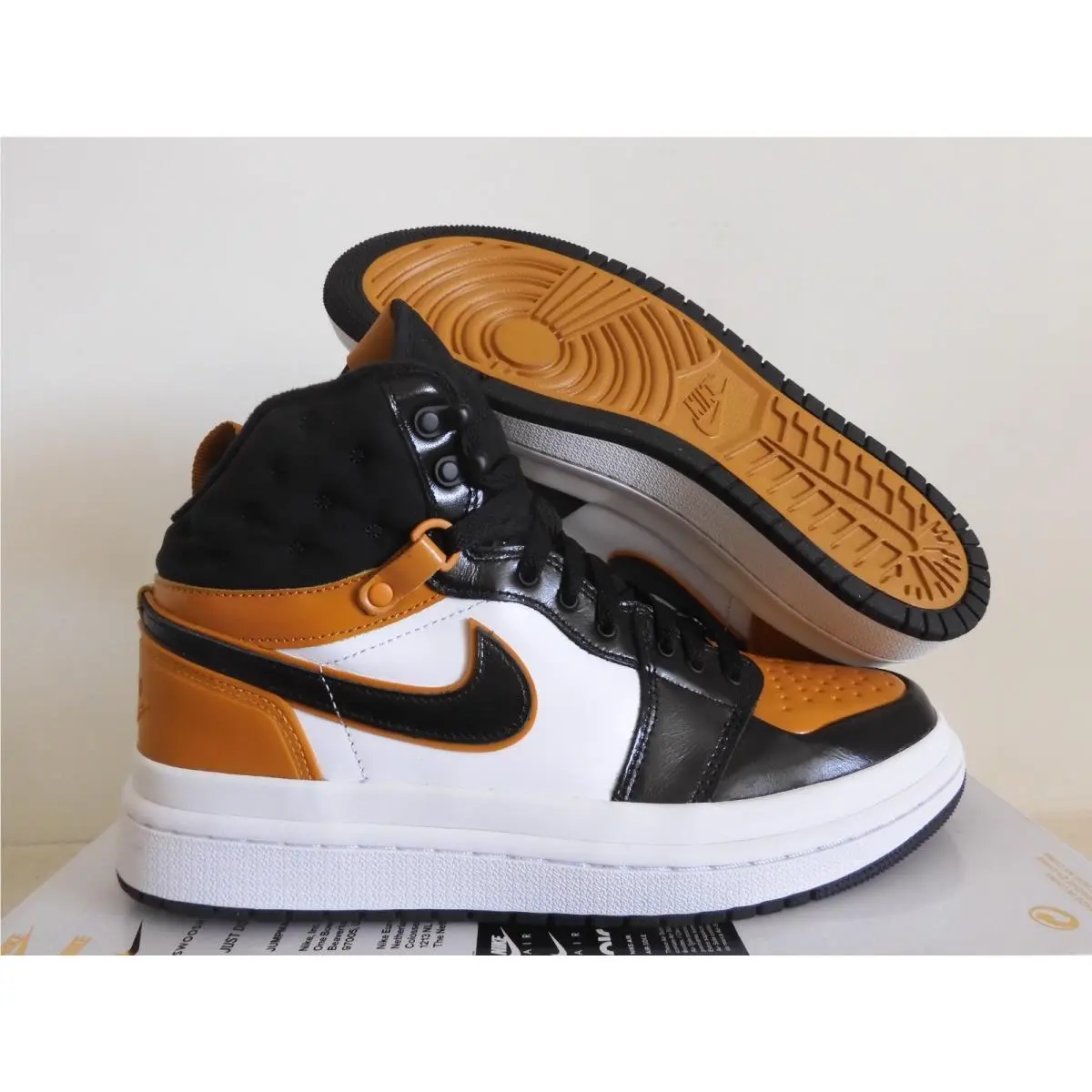 Nike Air Jordan 1 Acclimate Chutney-black-white Womens Sz 10 DC7723-701
