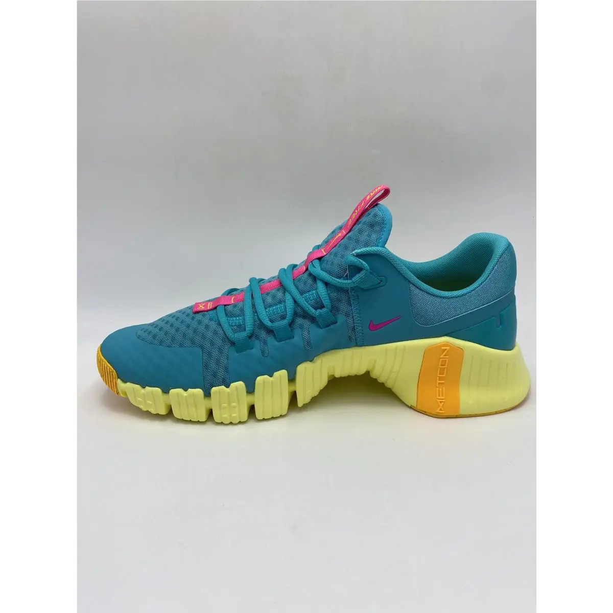 Nike shoes - Nike Free Metcon - Free Metcon - DV3949 302 - Dusty Cactus/Fierce Pink (UPC: 196974645115) 1