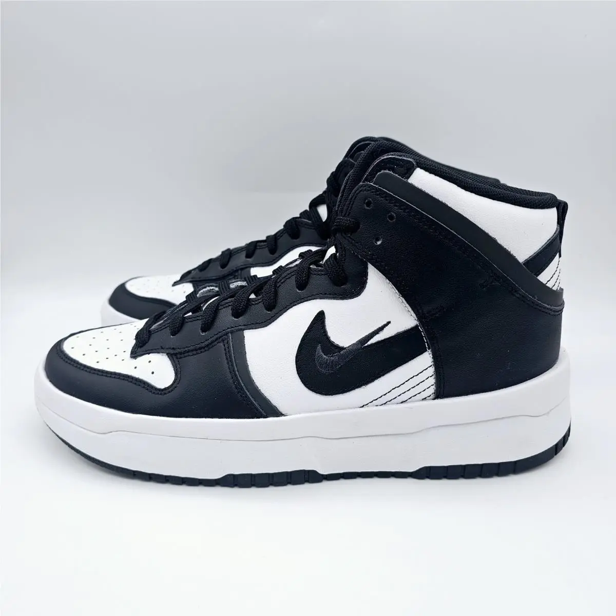 Nike Dunk Up High White Black Women`s Sneakers Size 10.5 DH3718-104
