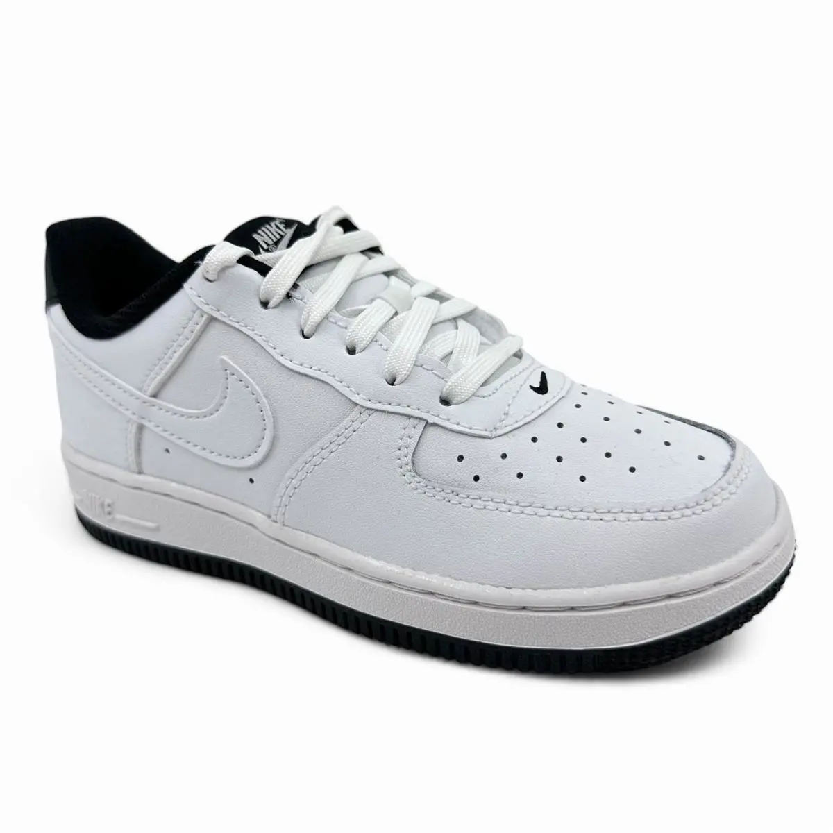 Nike shoes - Nike Force 1 - Force - DV1332 100 - White, Manufacturer: White Black (UPC: 196149544090) 0