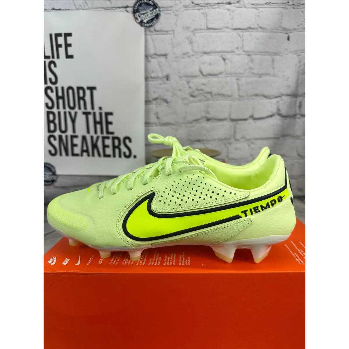 Nike shoes - Green 1