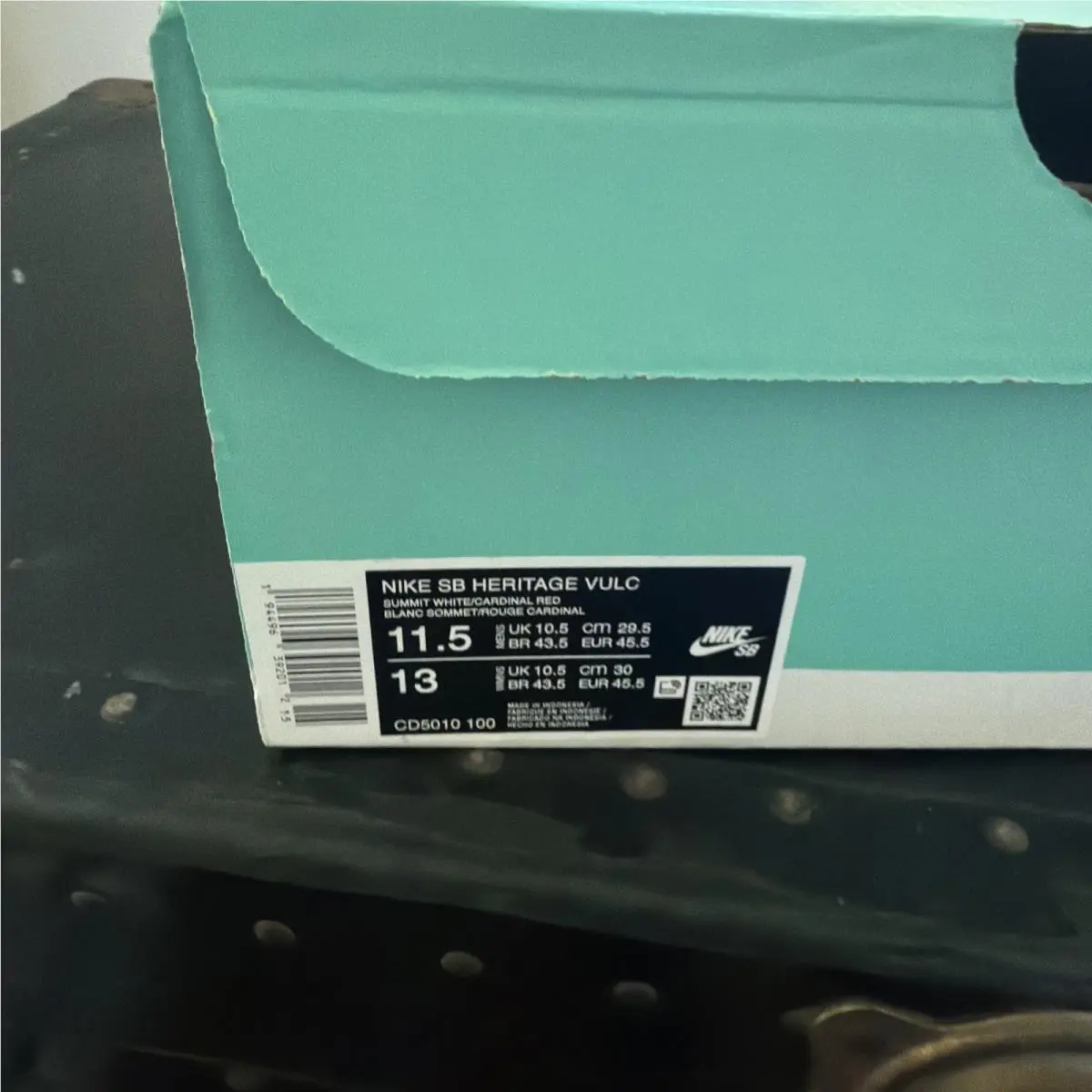 Nike shoes - Nike Heritage Vulc SB - Heritage Vulc - CD5010-100 - White, Manufacturer: Summit White/White/Gum Light Brown/Cardinal Red 6