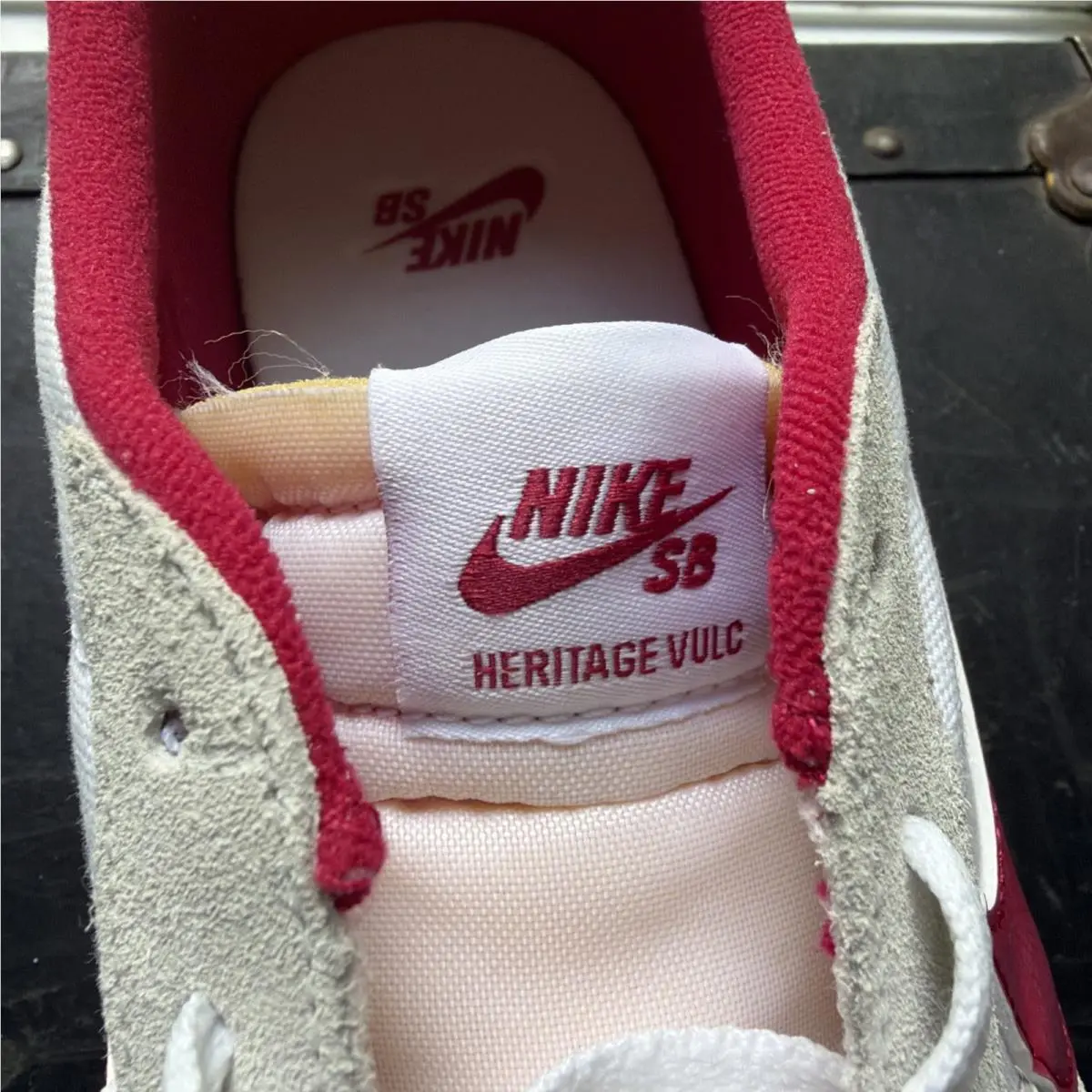 Nike shoes - Nike Heritage Vulc SB - Heritage Vulc - CD5010-100 - White, Manufacturer: Summit White/White/Gum Light Brown/Cardinal Red 7