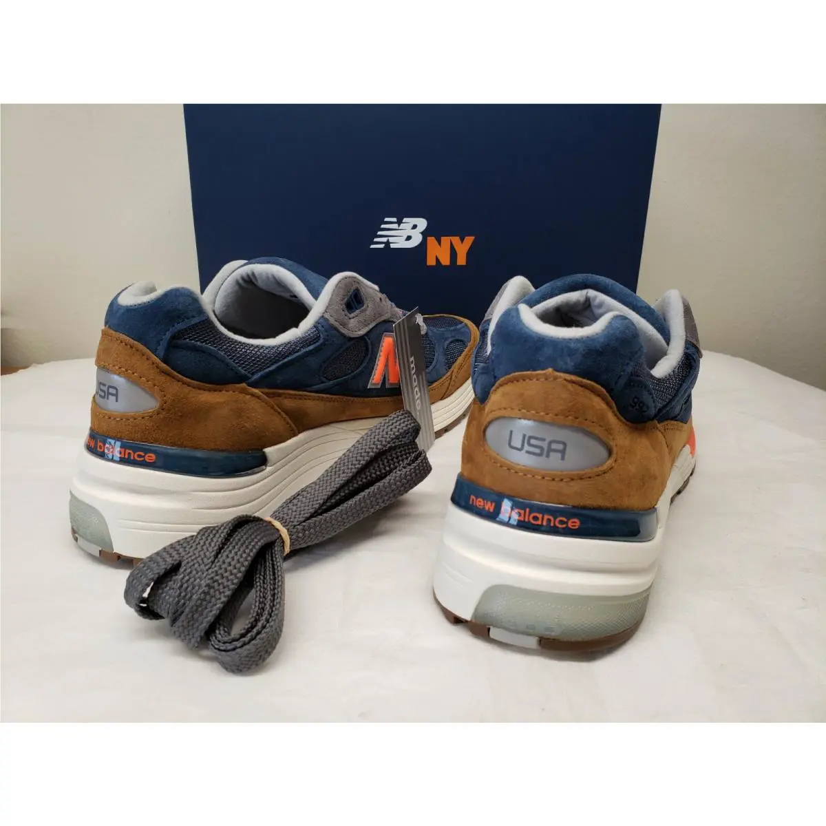 New Balance shoes - NYC 4