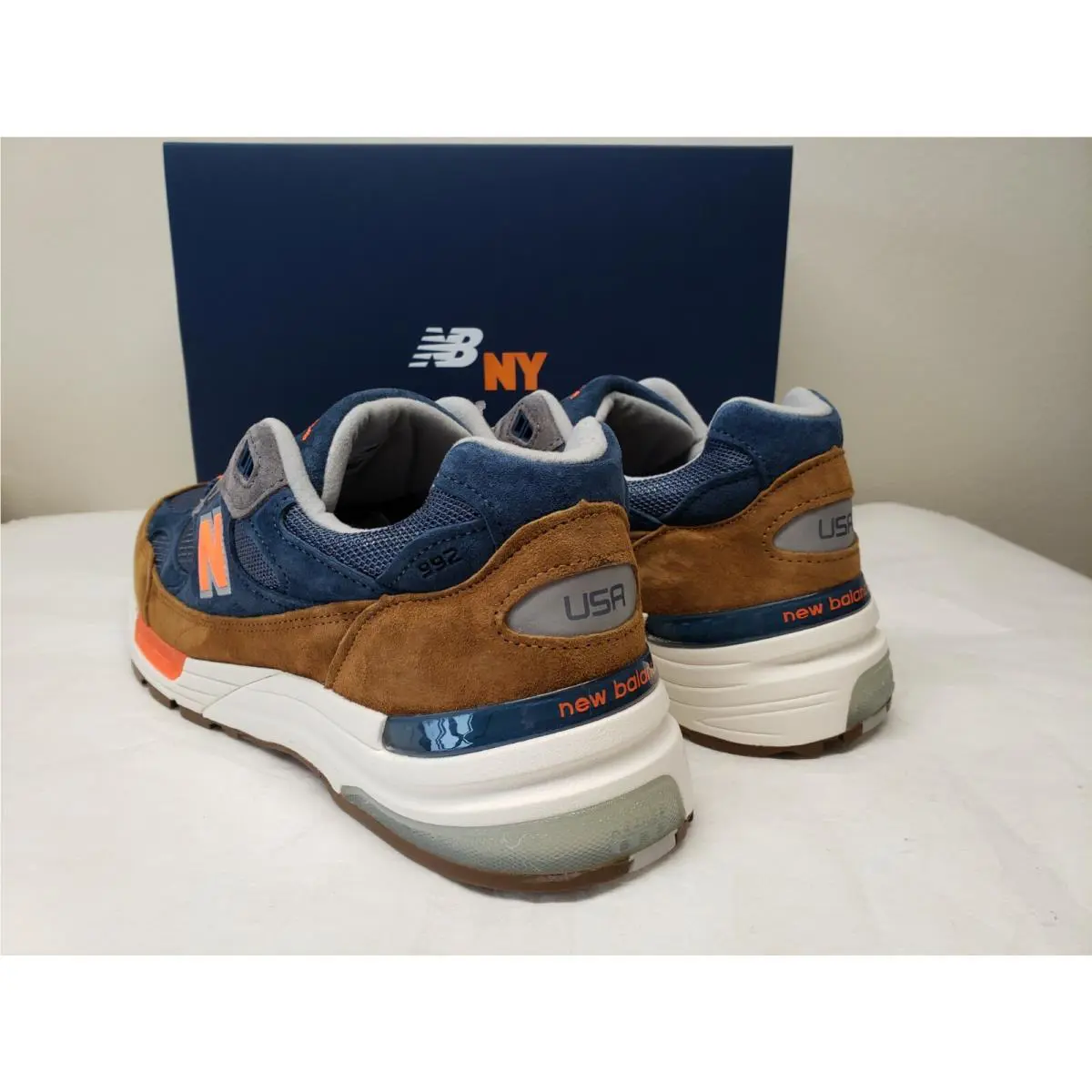 New Balance shoes - NYC 5