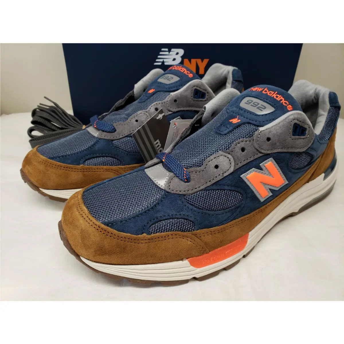 New Balance shoes - NYC 8