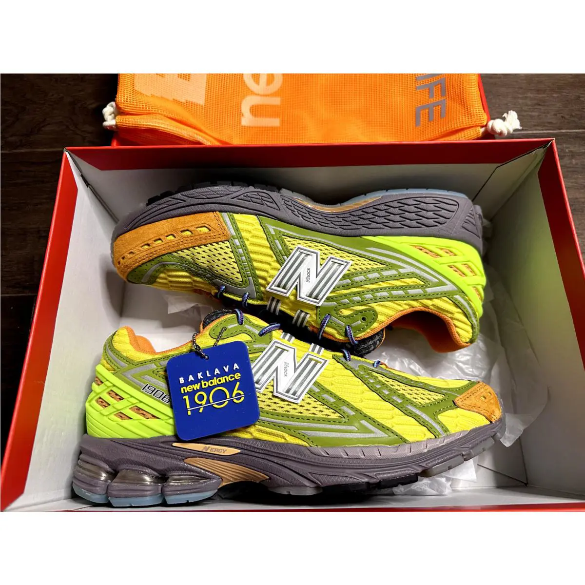 New Balance shoes - Yellow/Orange 5