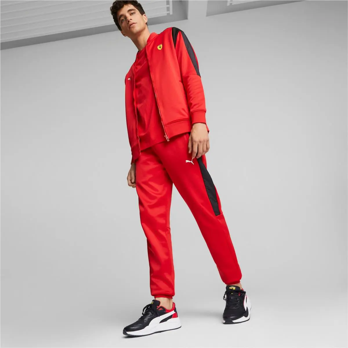Puma clothing - Red 1