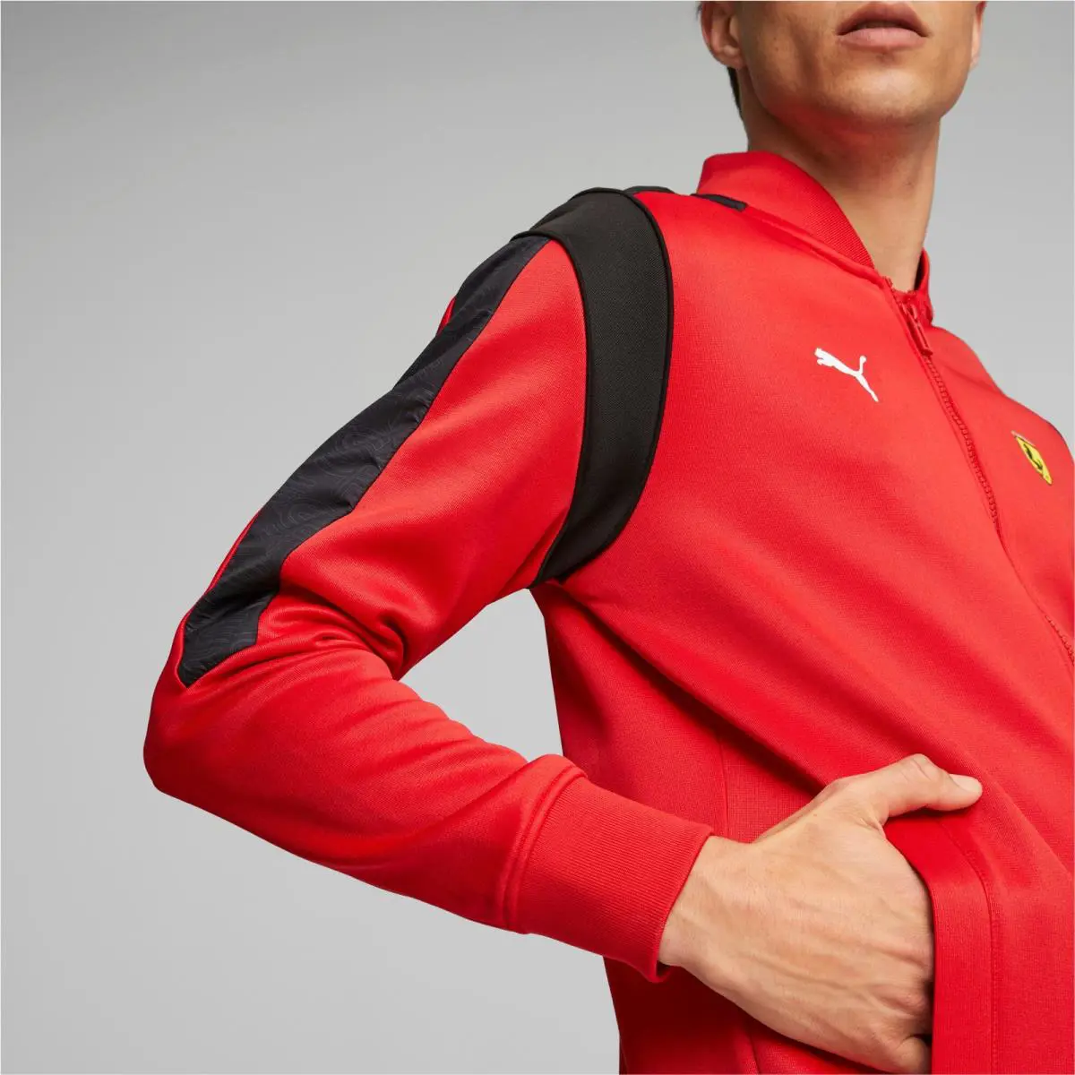 Puma clothing - Red 2