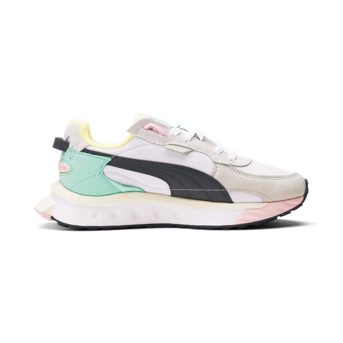 Puma shoes - White 3