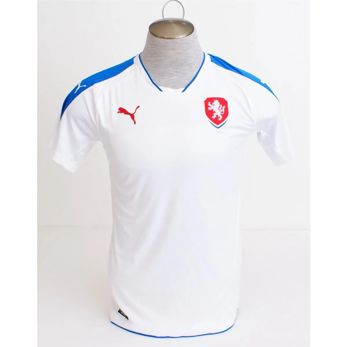 Puma clothing - White 3