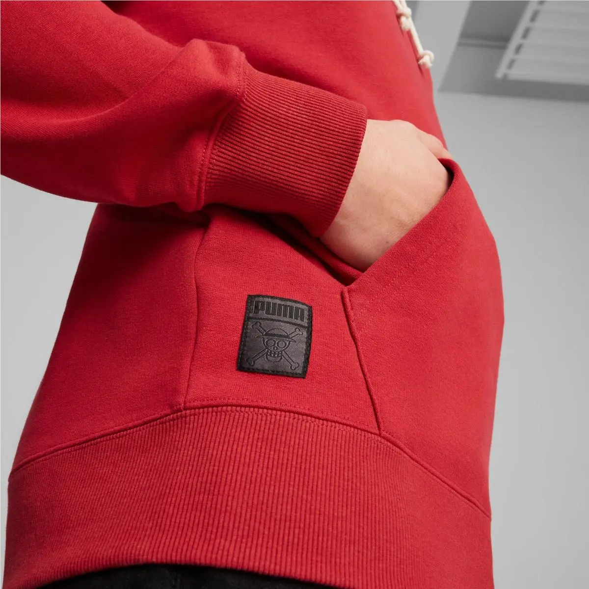 Puma clothing - Red 6