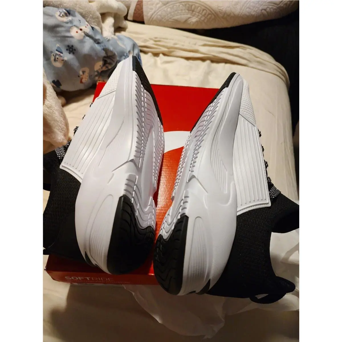 Puma shoes - Puma Softride Premier Slip On Splatter - 37695703 - White 6