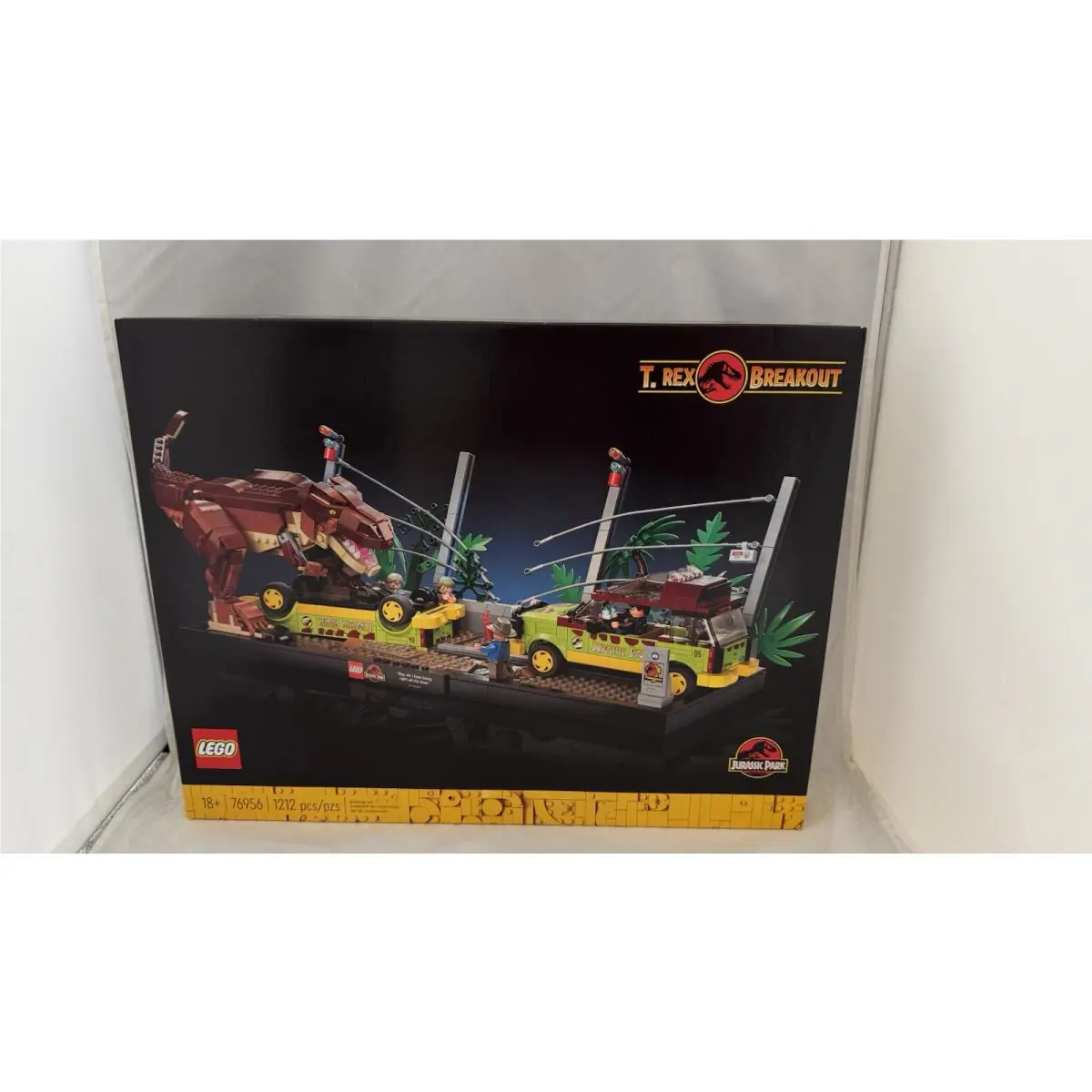 Lego 76956 Jurassic Park T. Rex Breakout 1212pcs