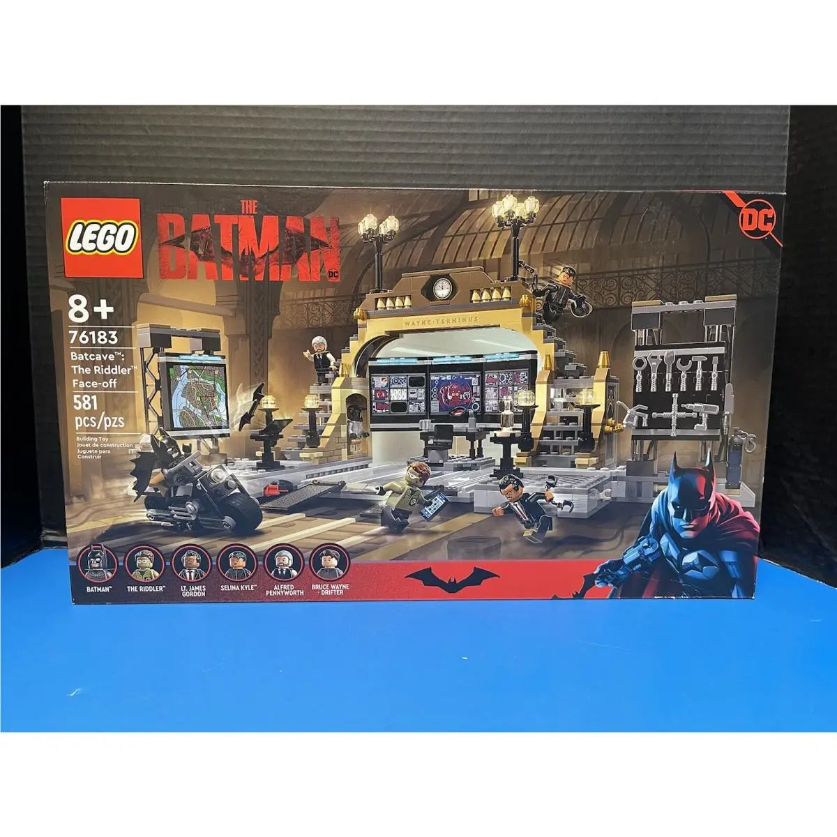 Lego DC The Batman 76183 Batcave: The Riddler Face-off Retired Crush Marks