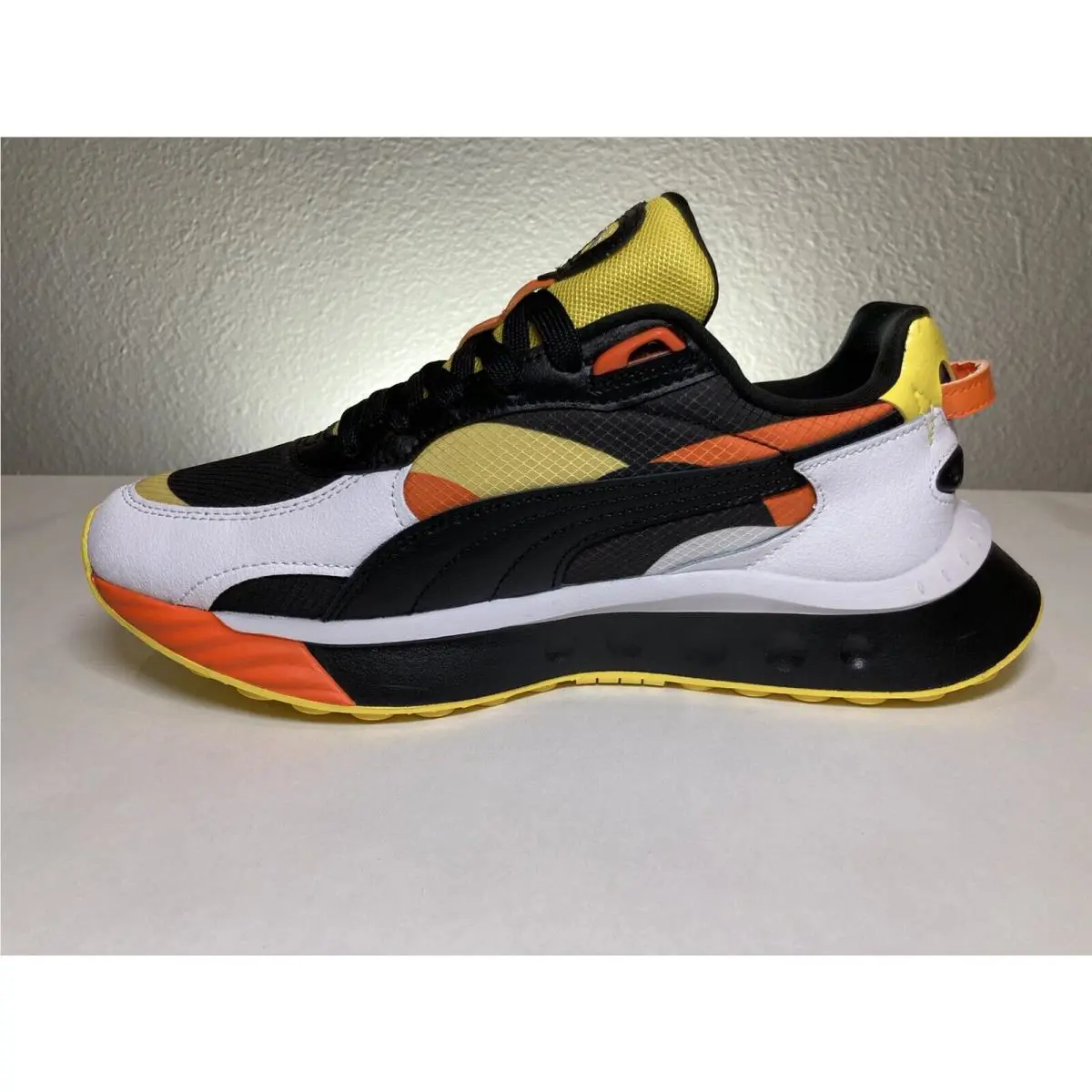 Puma shoes - Wild Rider 59th St. - Wild Rider - 38483601 - White / Carrot / Yellow (UPC: 195098571706) 1