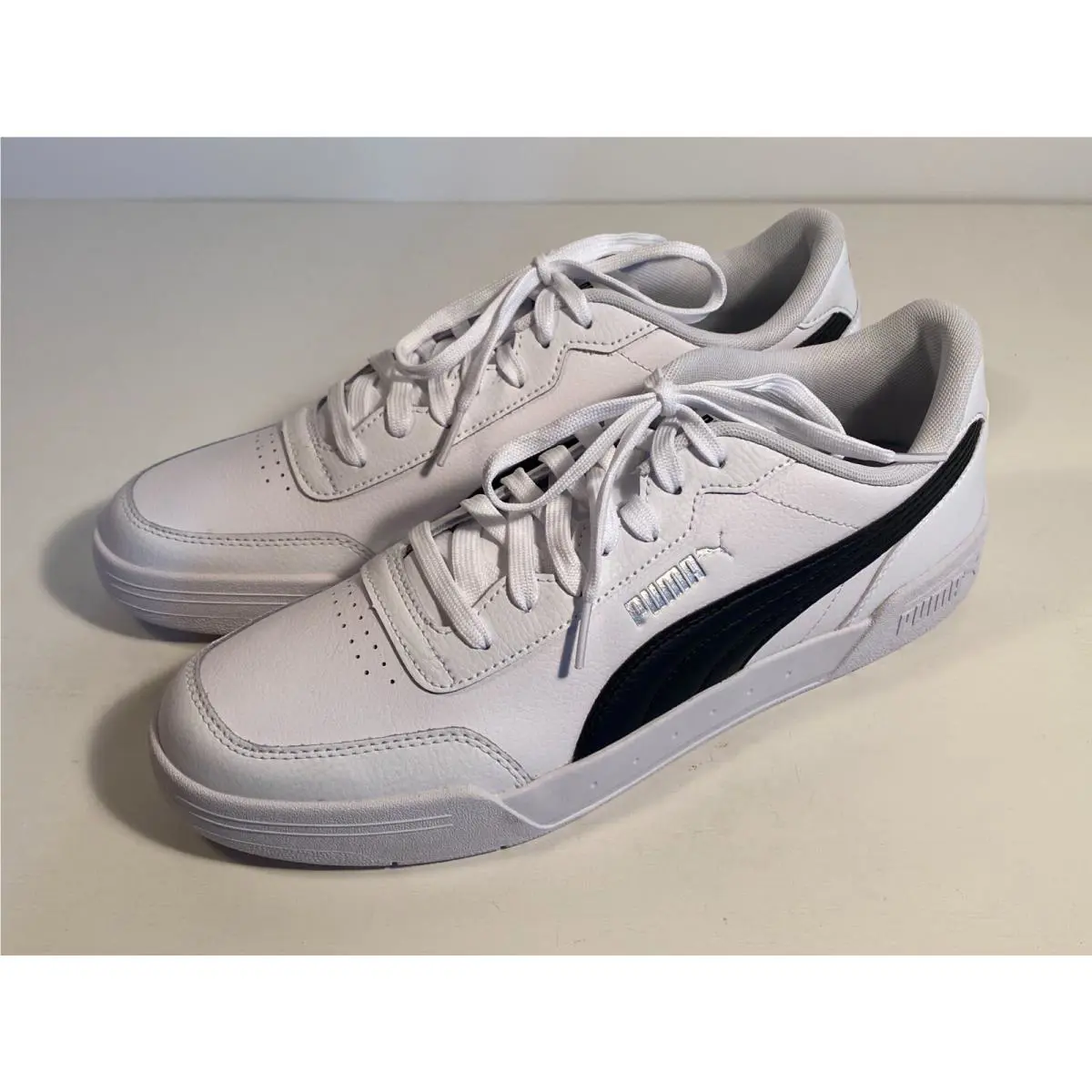 Puma shoes - White Black 2