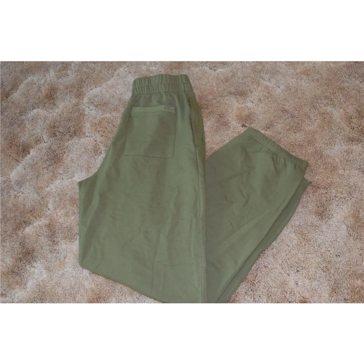 Puma clothing - Green (UPC: 190276317886) 5