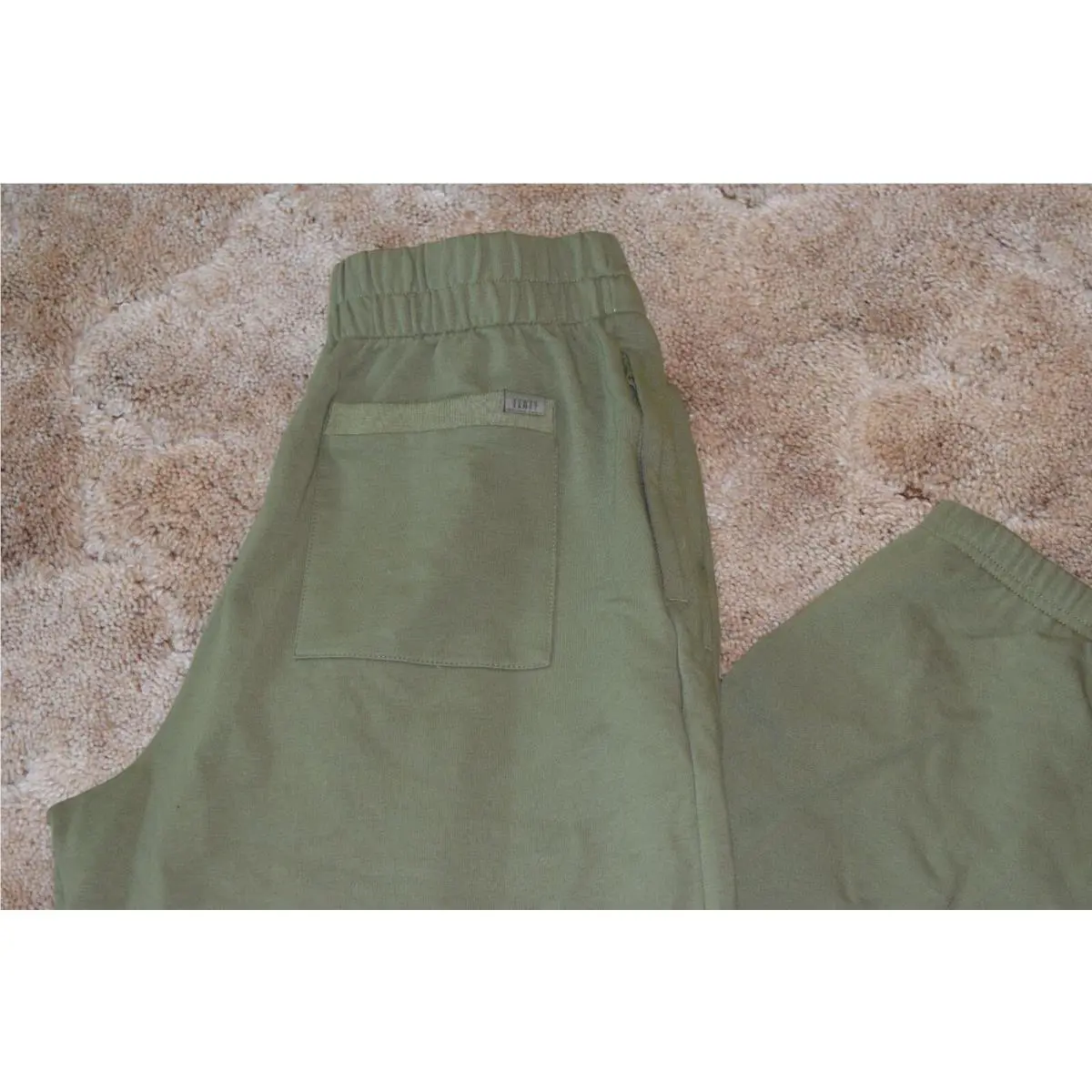 Puma clothing - Green (UPC: 190276317886) 6