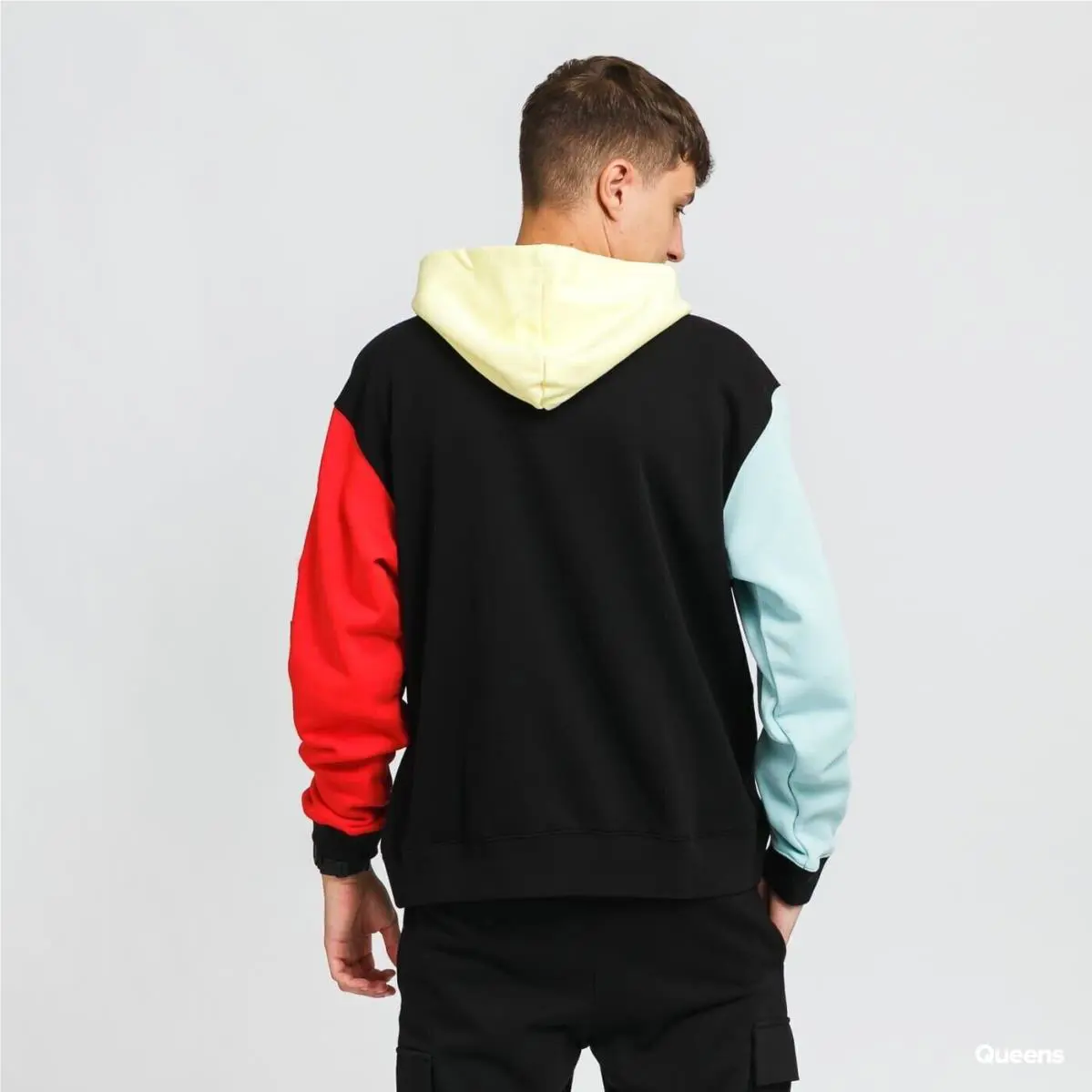 Puma clothing - 532102-01 - 532102-01 - Black, Manufacturer: black/red/yellow/light blue (UPC: 194579938823) 0
