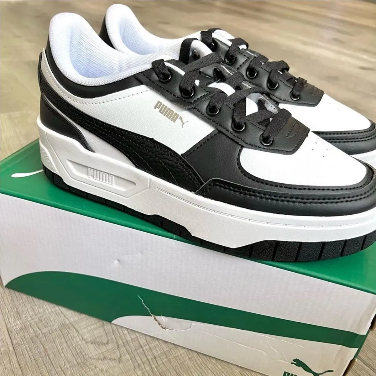 Puma shoes - White 5