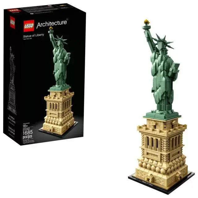 Lego Architecture Statue of Liberty 21042 Building Toy 1685 Pieces Legos Set