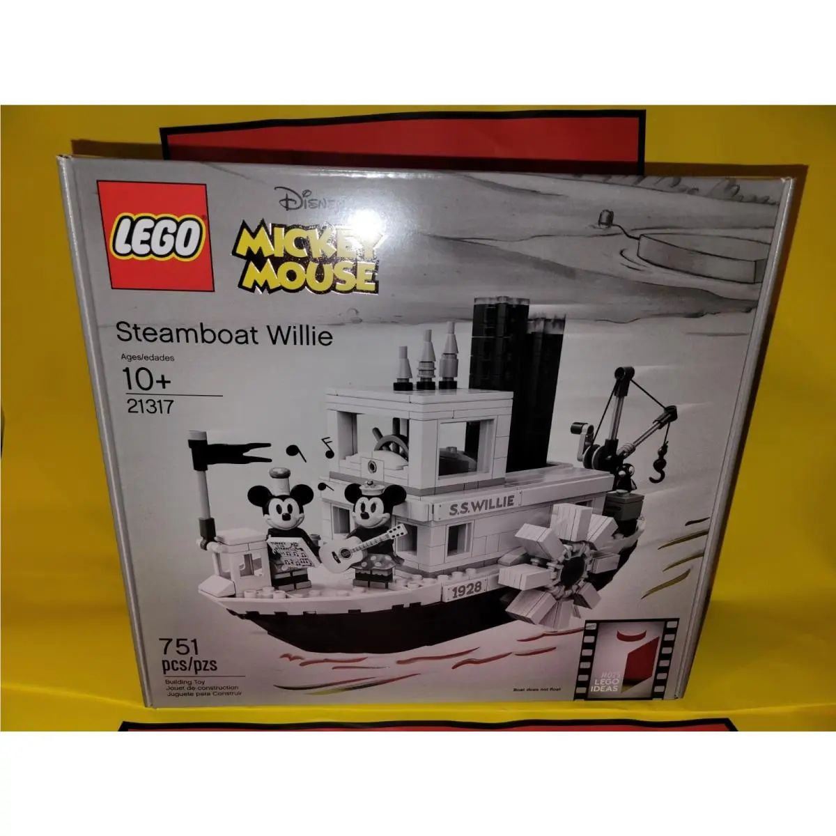 Lego Ideas Disney Steamboat Willie 21317 751pcs 10+ Mickey Minnie