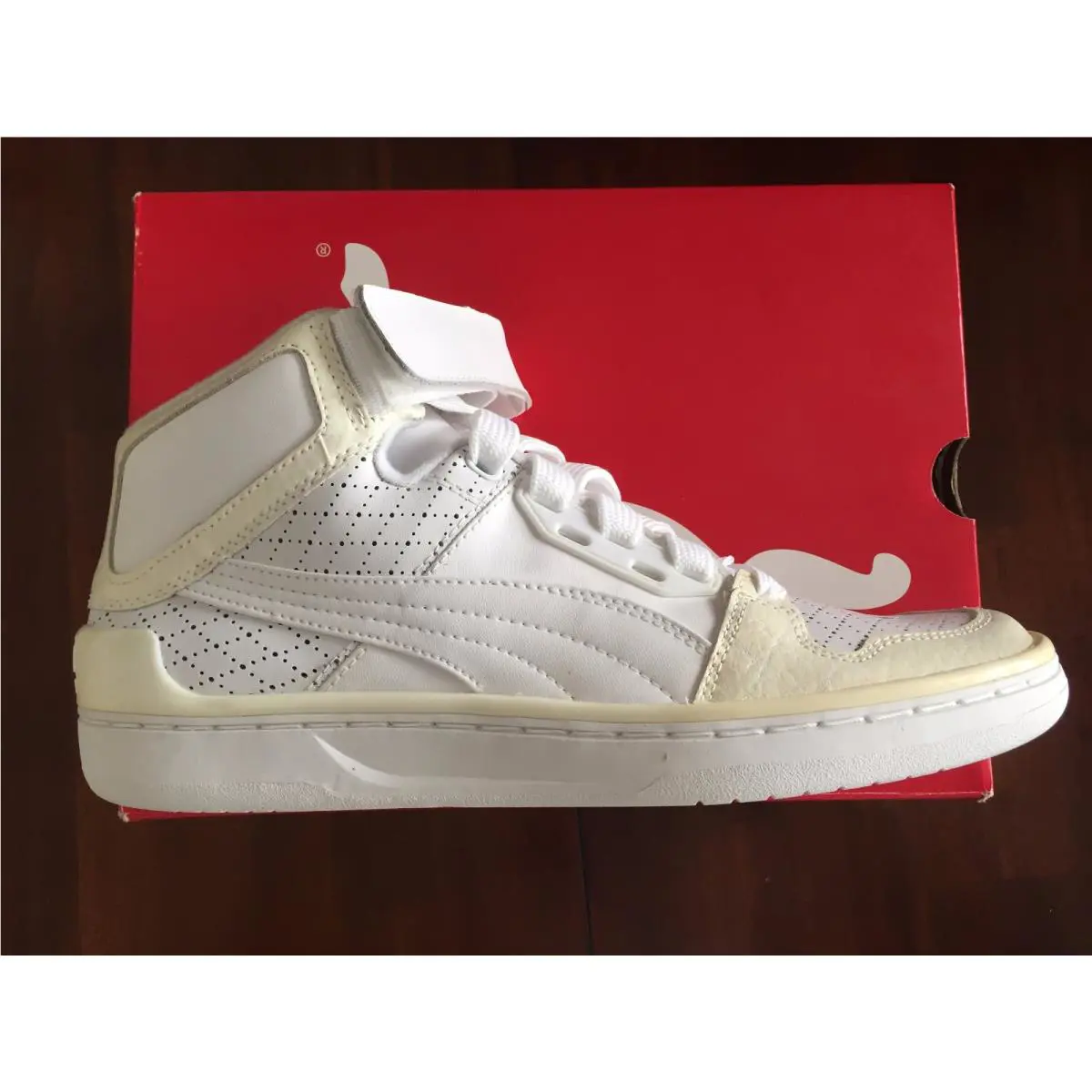 Puma shoes - white 1