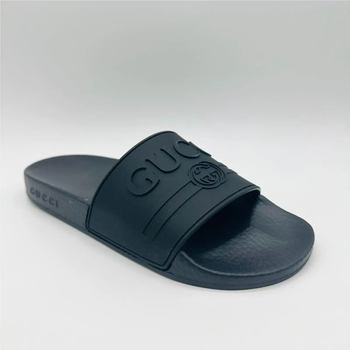 Gucci Women`s Black Rubber Trademark Logo Slipper Sandal 525140 1031