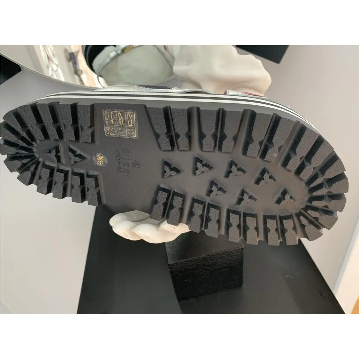 Gucci shoes - GUCCI 474534 - Silver 8