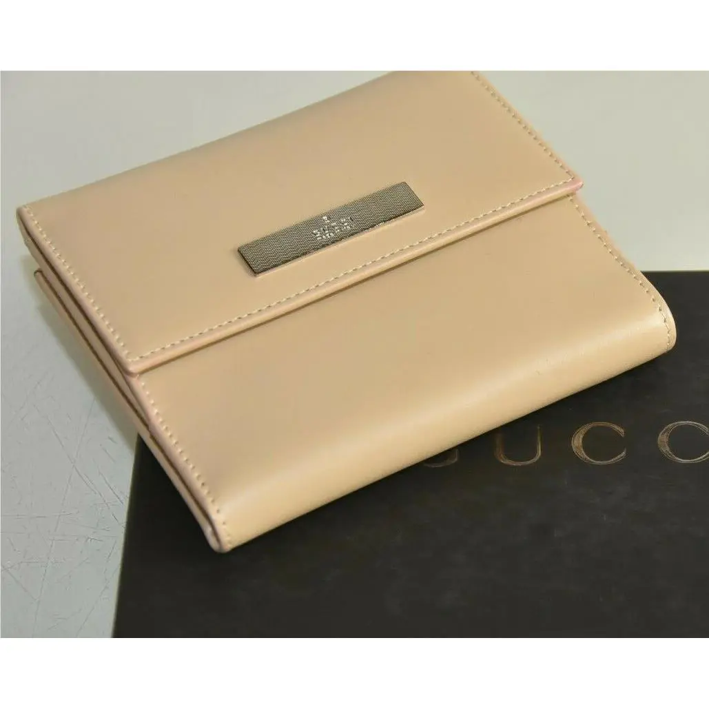 Gucci Beige Leather Wallet Card Holder Logo