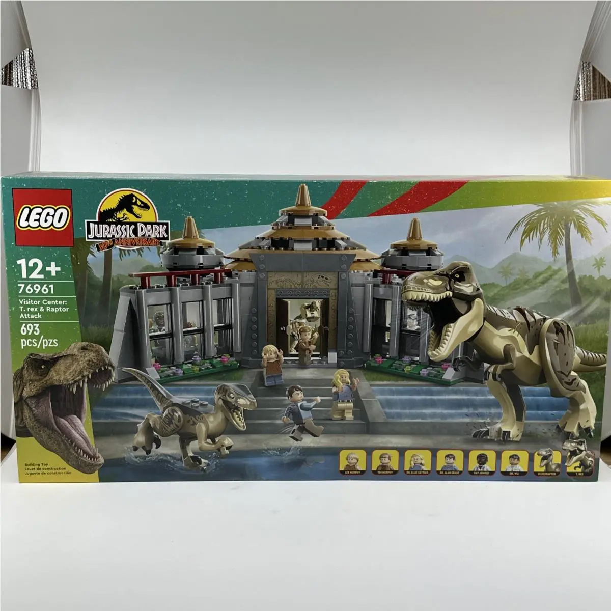 Lego 76961 Jurassic Park Visitor Center: T.rex Raptor Attack Nisb - Retired