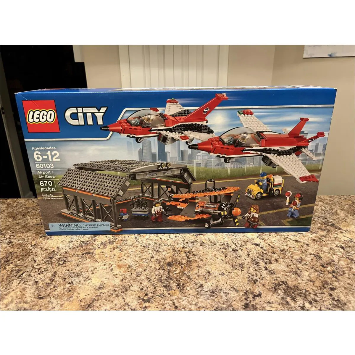 Lego City: Airport Air Show 60103 Rare 2016 Retired