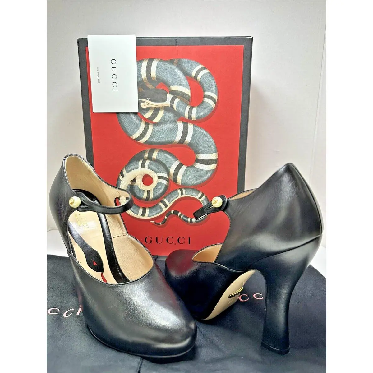 Gucci US 7 EU 37 Shoes Pear Logo Black Leather D`orsay Mary Jane Pumps