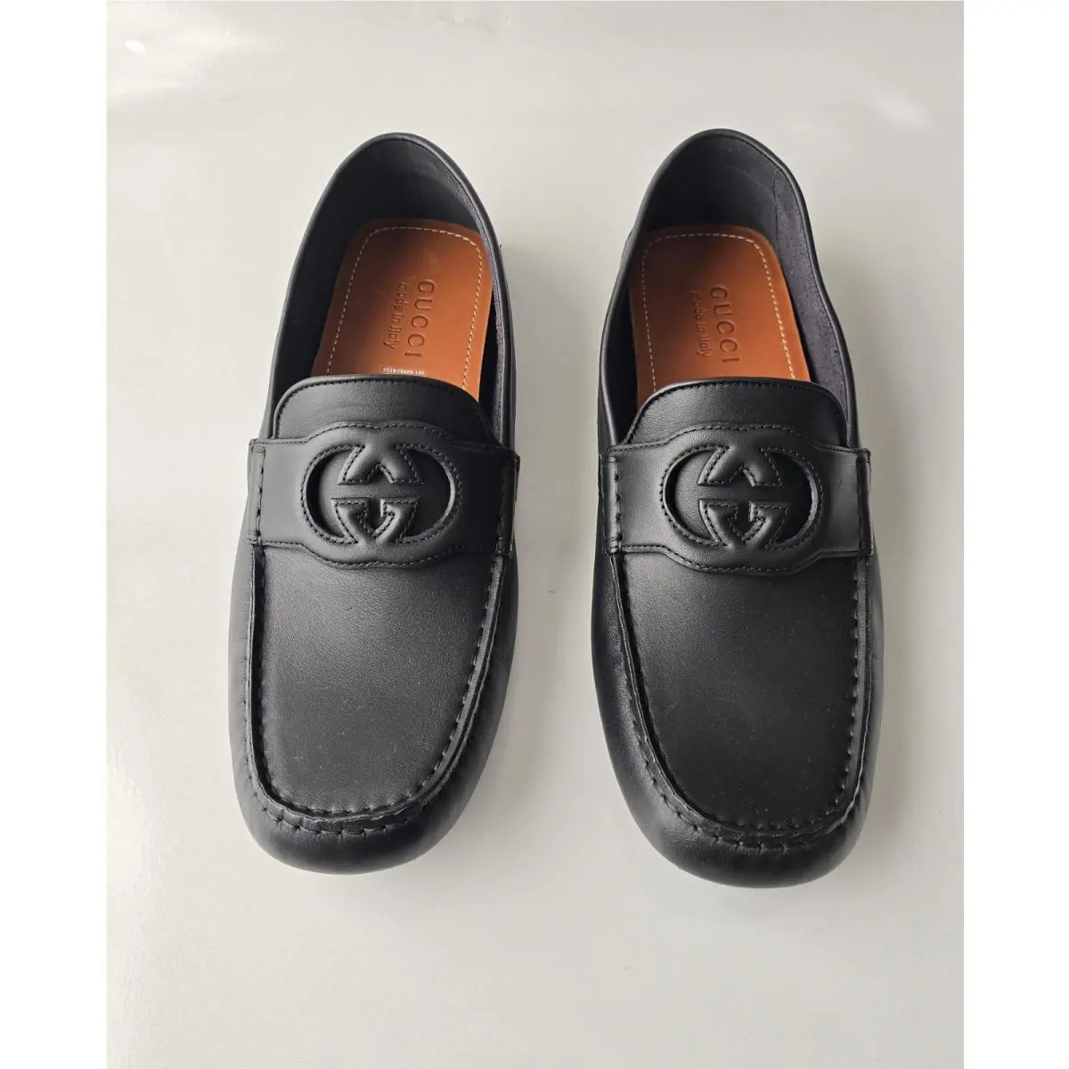 Gucci Men`s 10.5 US 9.5 UK Black Leather Interlocking G Driving Loafer Moccas