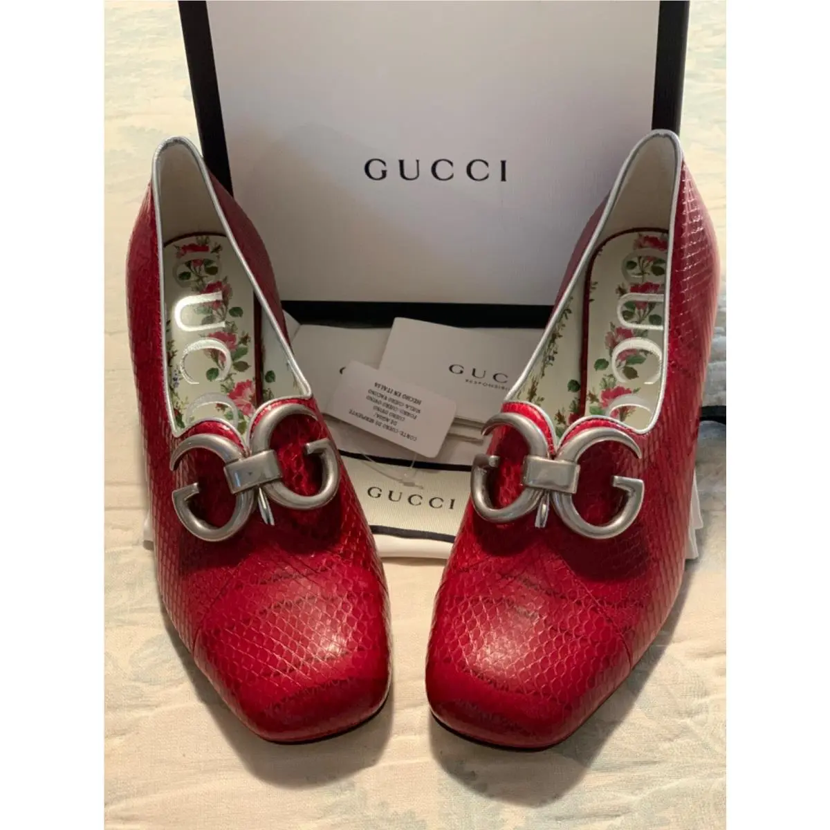 Gucci Red Python/ Snakeskin Leather Pump Silver GG Size EU35.5 Org
