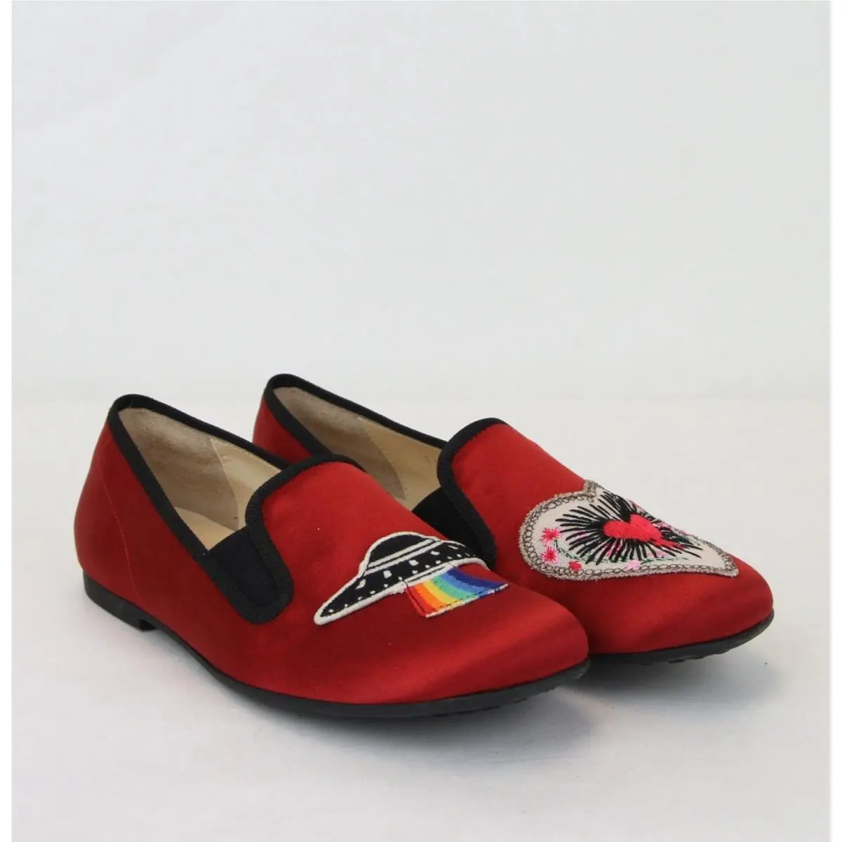 Gucci Unisex Children`s Red Silk Flats W/rainbow and Heart Icon 32 484976 6265