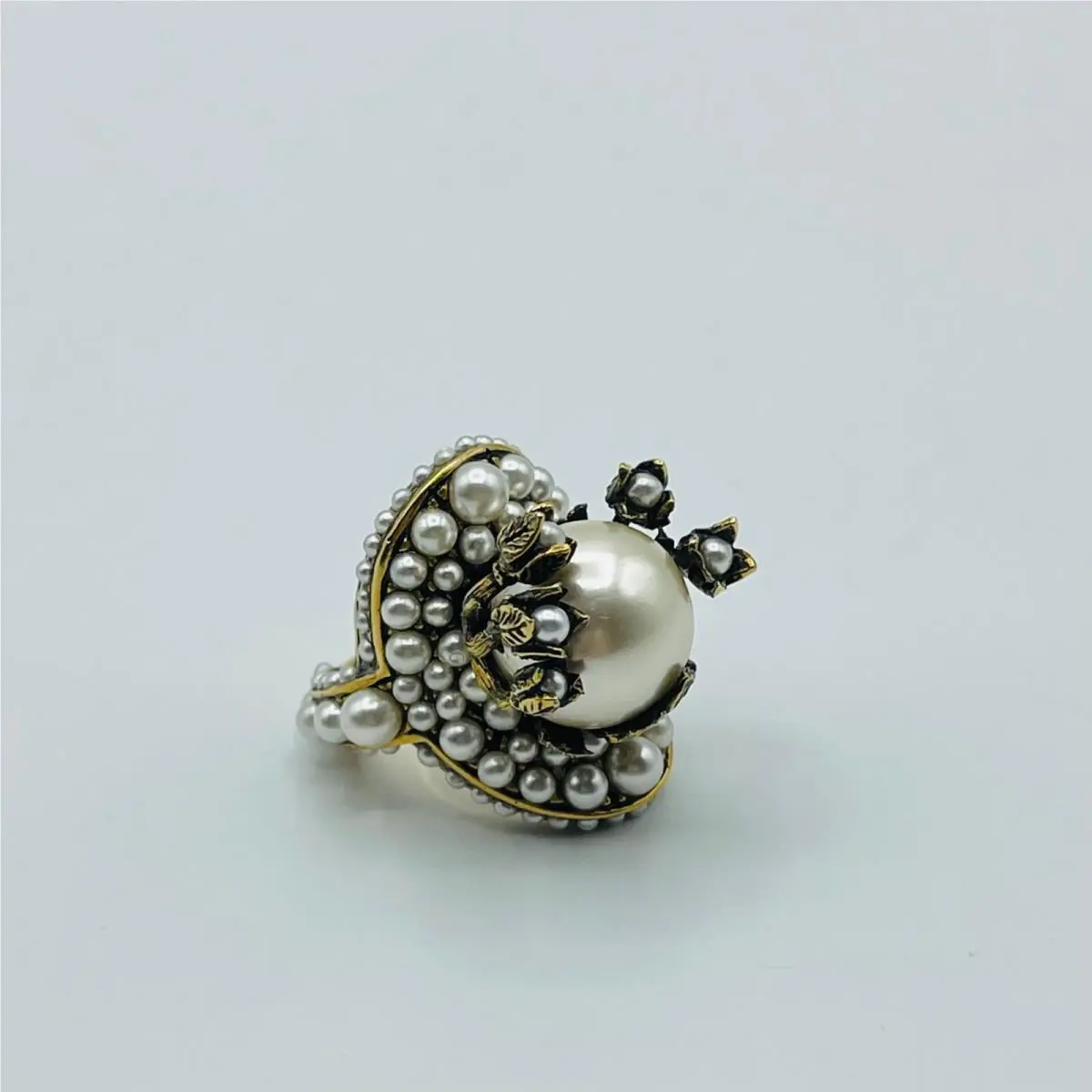 Gucci Womens Bronze Studded Pearls and Leaf Details Ring IT 8/US 4.5 445370 8062