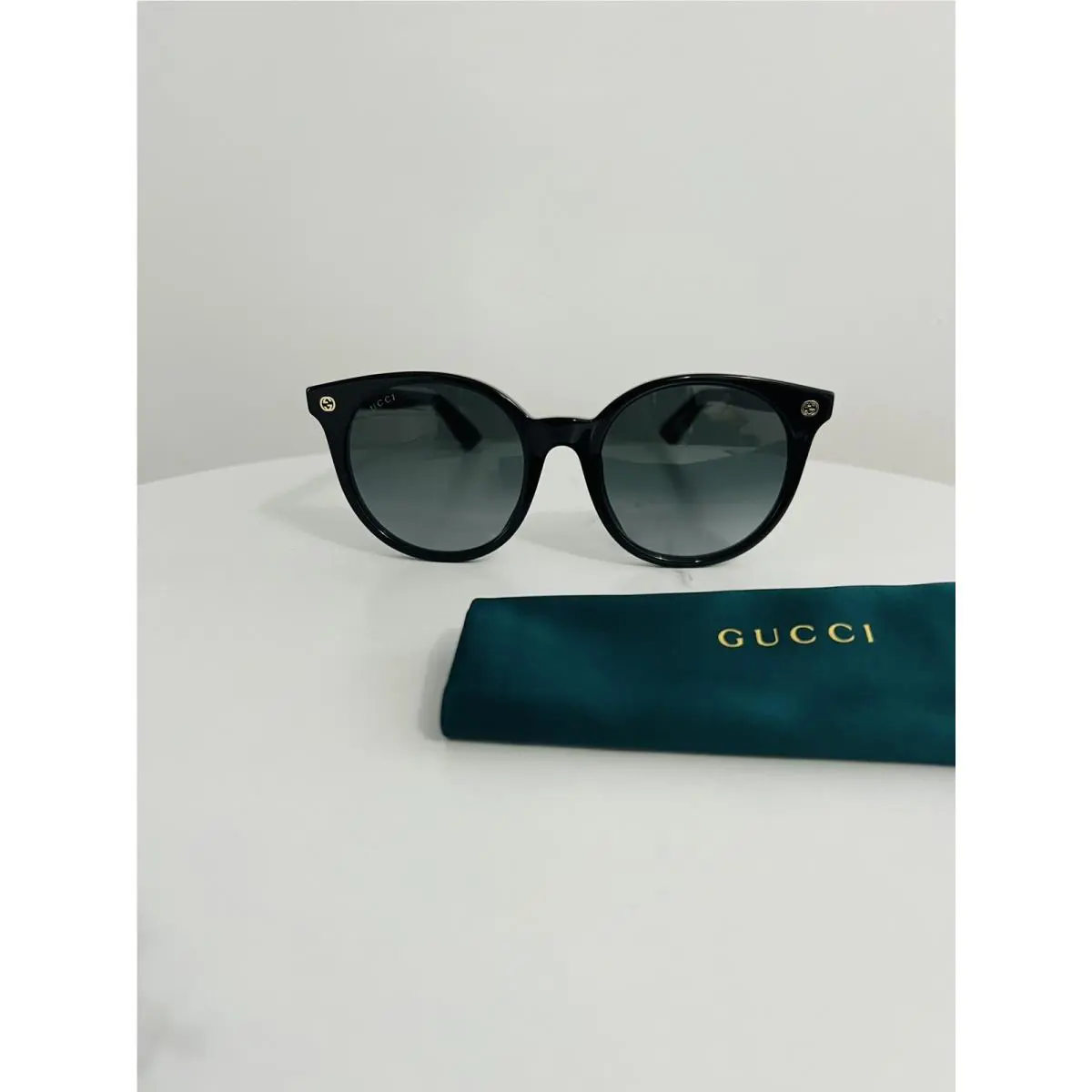 Gucci Round Sunglasses