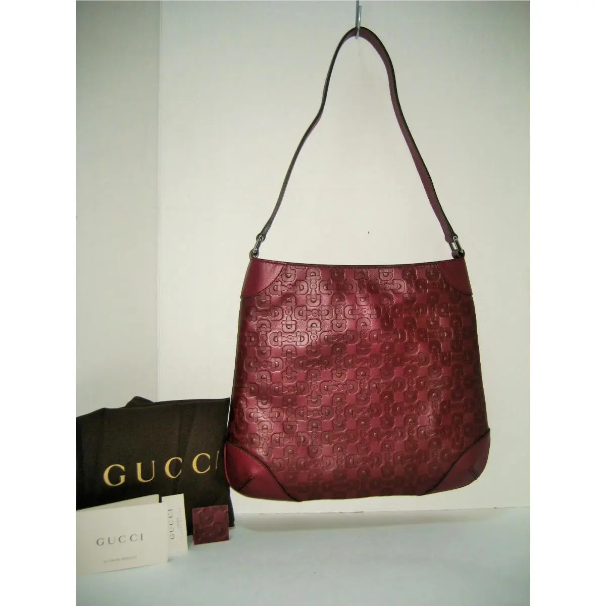 Gucci Embossed Logo Horse-bit Wine Red Leather Hobo Shoulder Bag