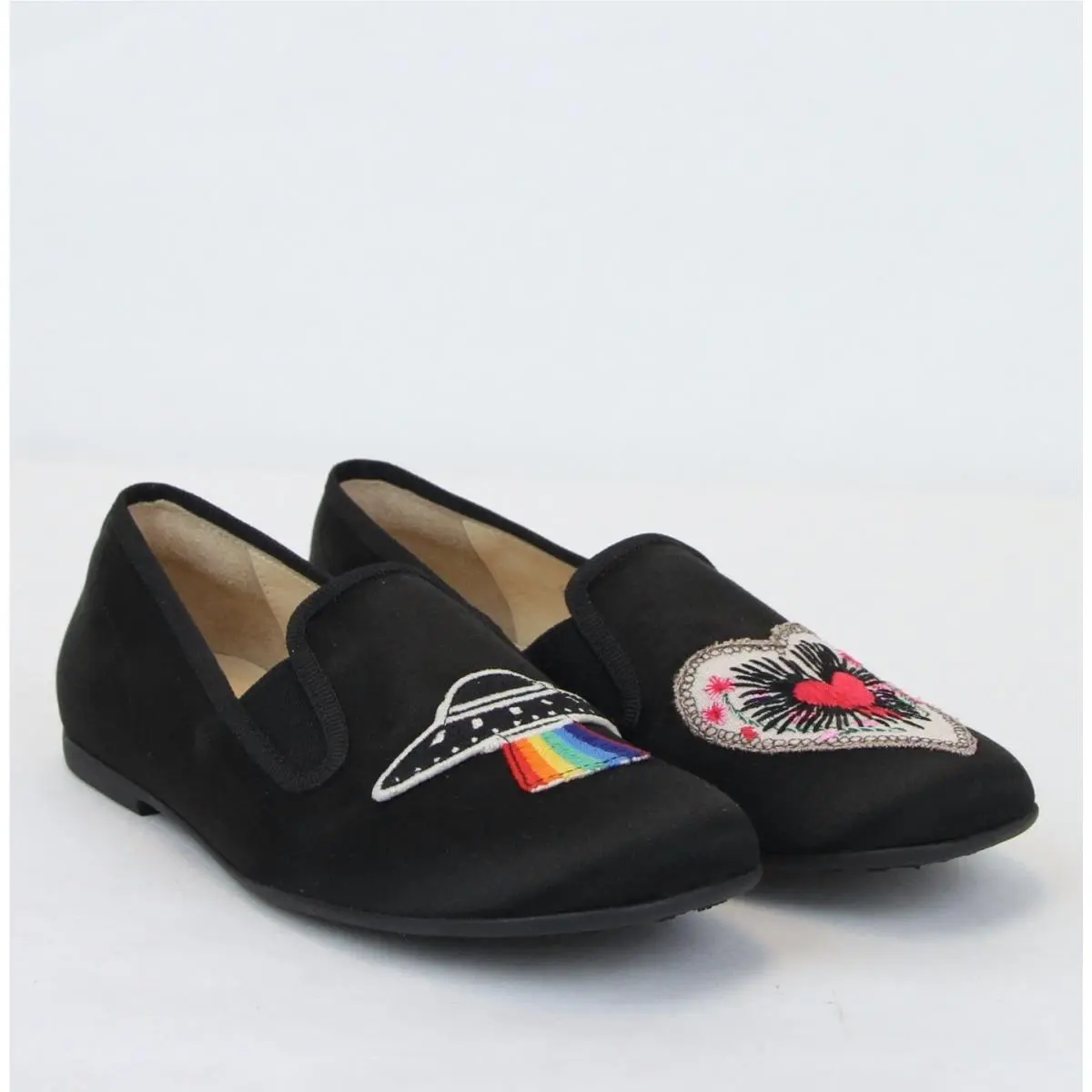 Gucci Unisex Children`s Black Silk Flats W/heart Icon 32/US .5 484976 1000