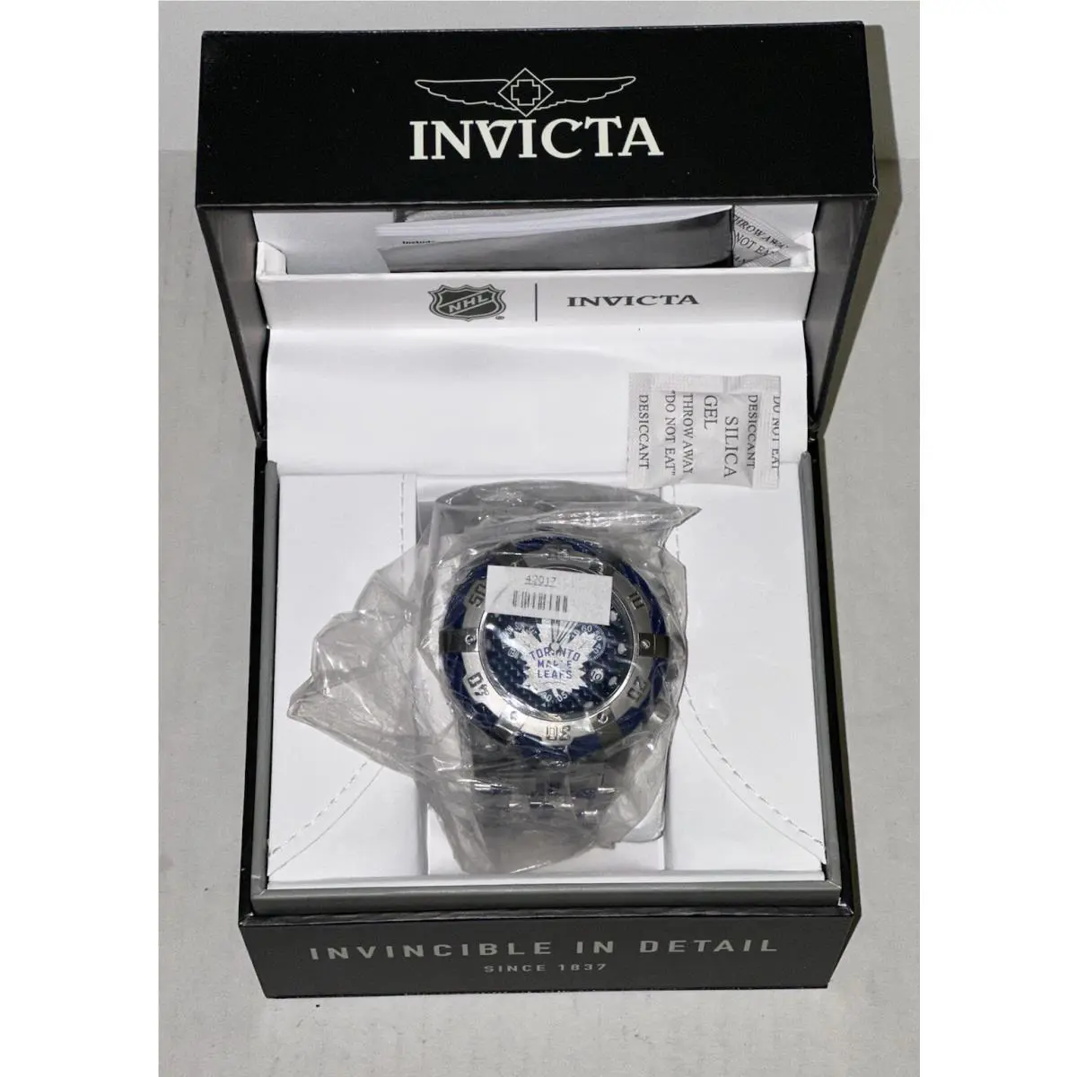 Invicta Nhl Zeus Bolt Watch 53mm Chrono Bracelet Toronto Maple Leaf Box