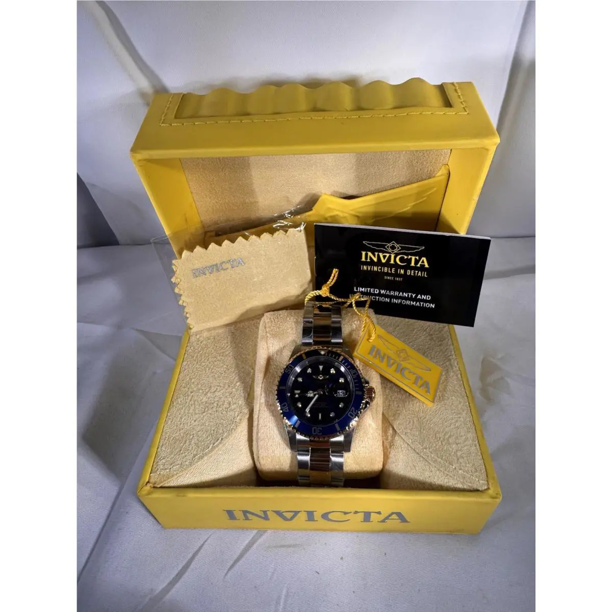 Invicta Pro Diver 26972 Blue Dial Two Tone Stainless Steel and Papers
