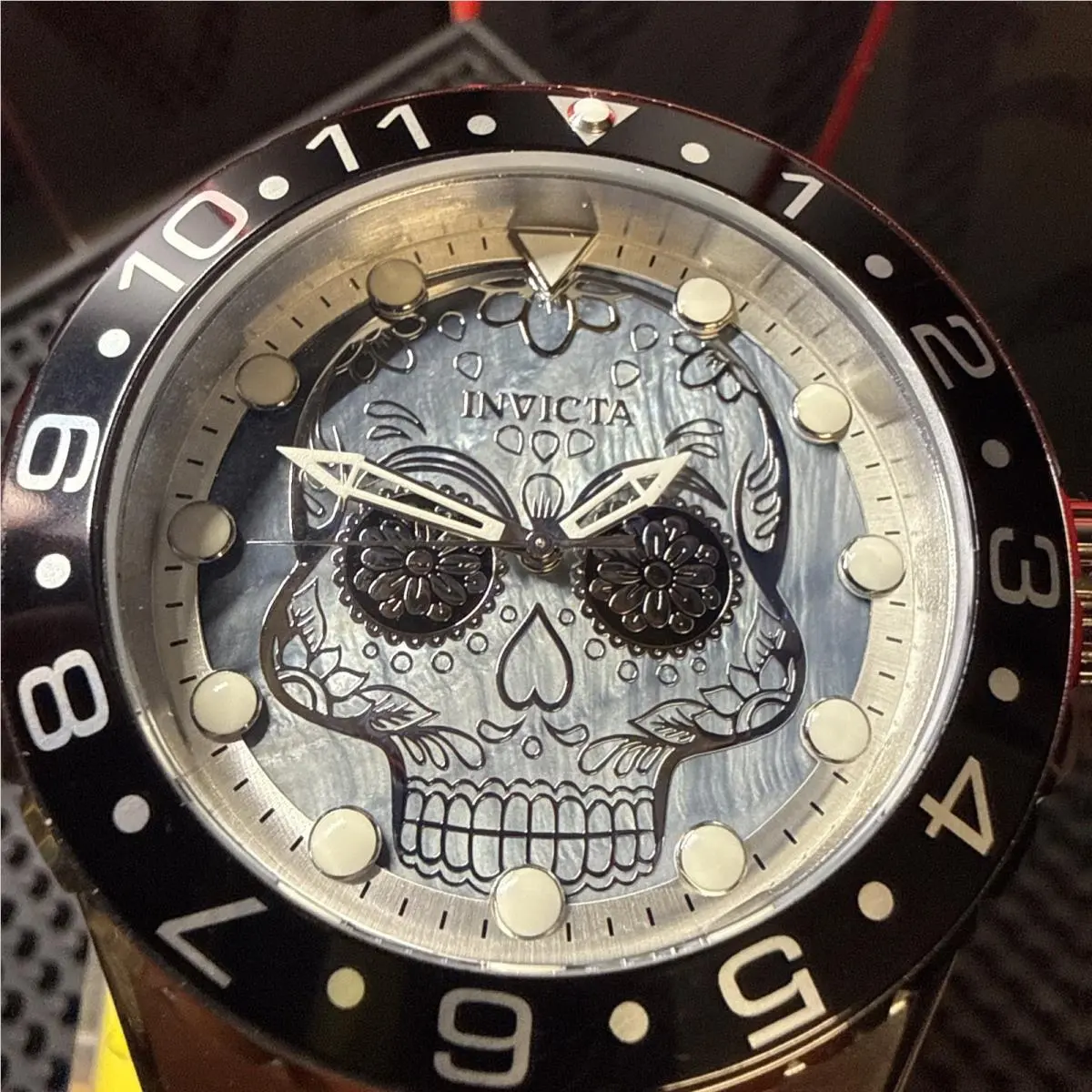 Invicta Aviator Día De Los Muertos w/ Mother Of Pearl Dial 50mm 36855