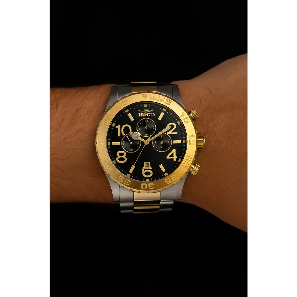 Specialty Men`s Watch Quartz 40602 Stainless Steel Waterproof Reloj Invicta