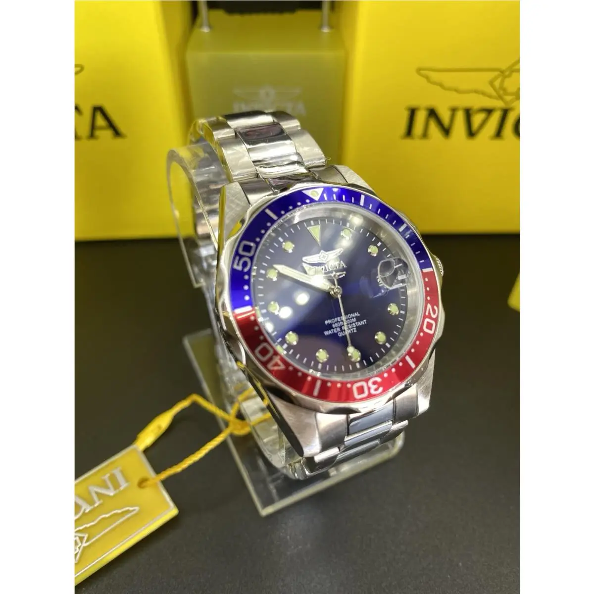 Invicta Pro Diver Men`s 37.5mm Steel/blue/red 45785