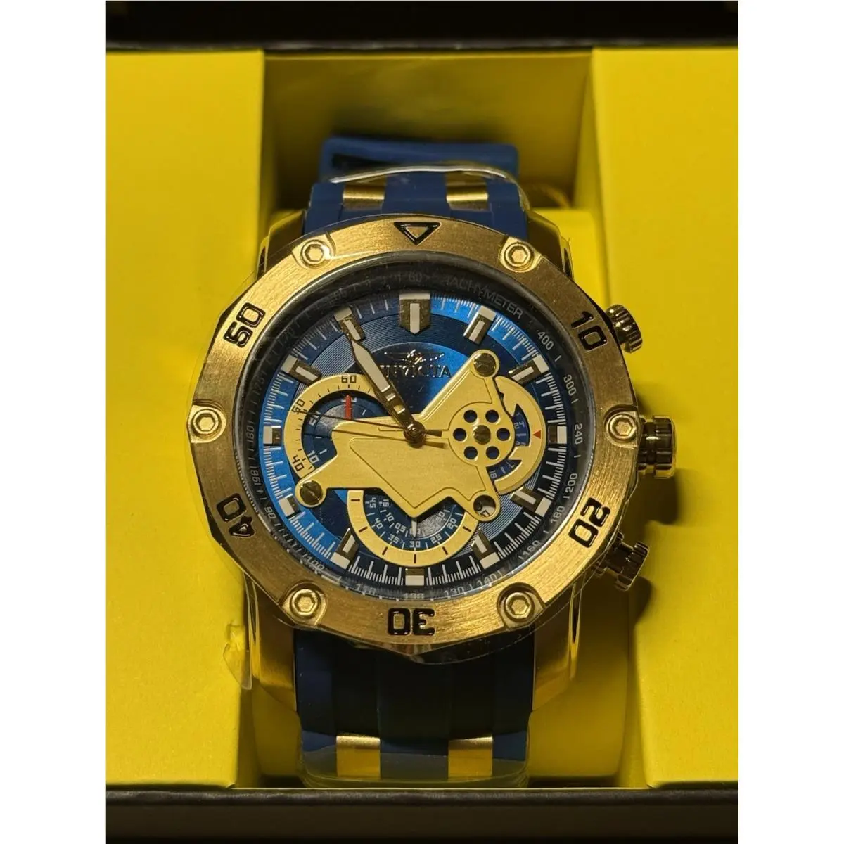 Invicta Men`s Watch Pro Diver Scuba Chronograph Blue Dial Gold Case