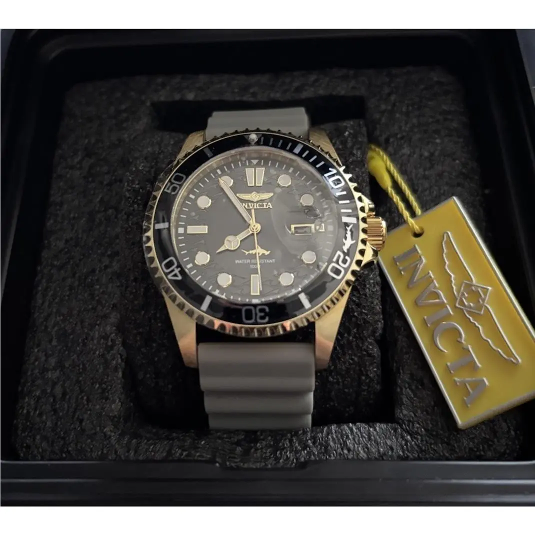 Invicta Men`s Pro Diver Shark 43mm Watch 47171