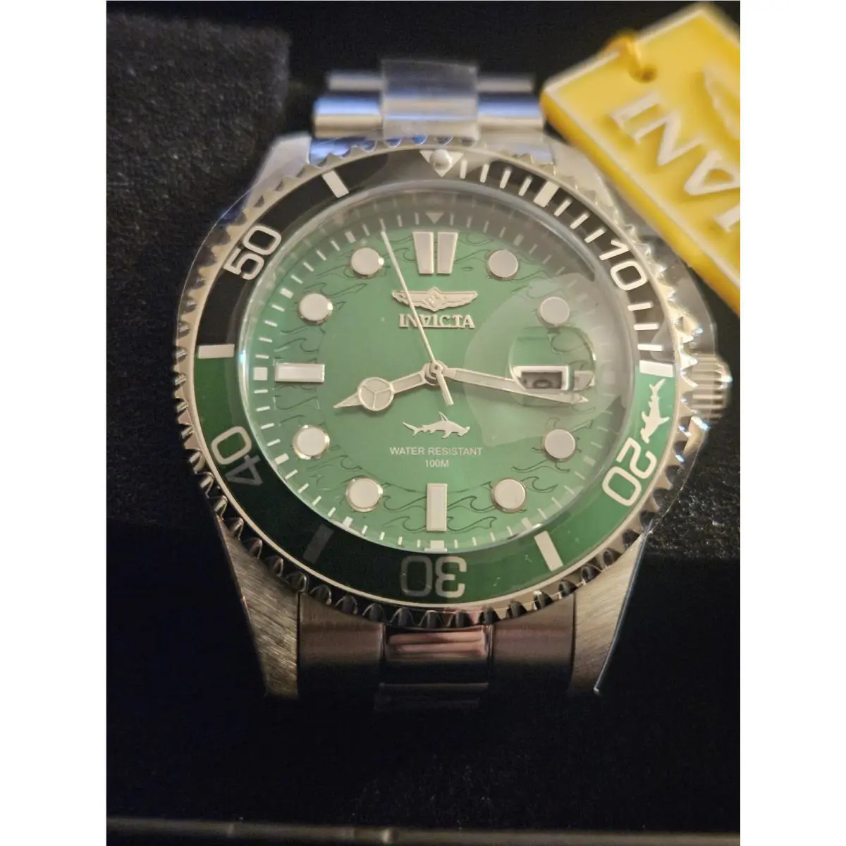 Invicta Pro Diver Men`s Model No. 30808 43mm Hulk Watch